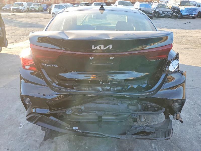 2024 KIA Forte lx