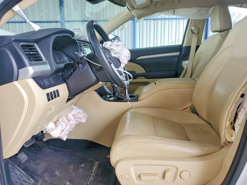 2018 Toyota Highlander se