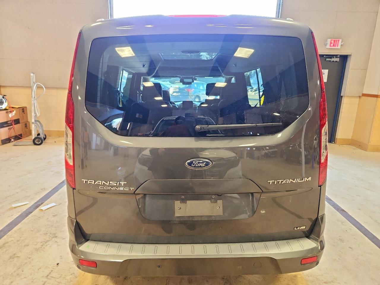 2022 Ford Transit Connect Titanium