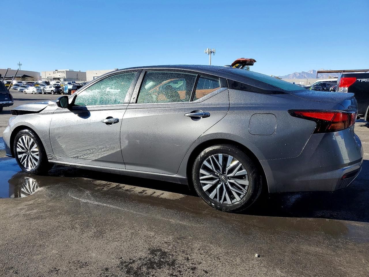 2024 Nissan Altima sv