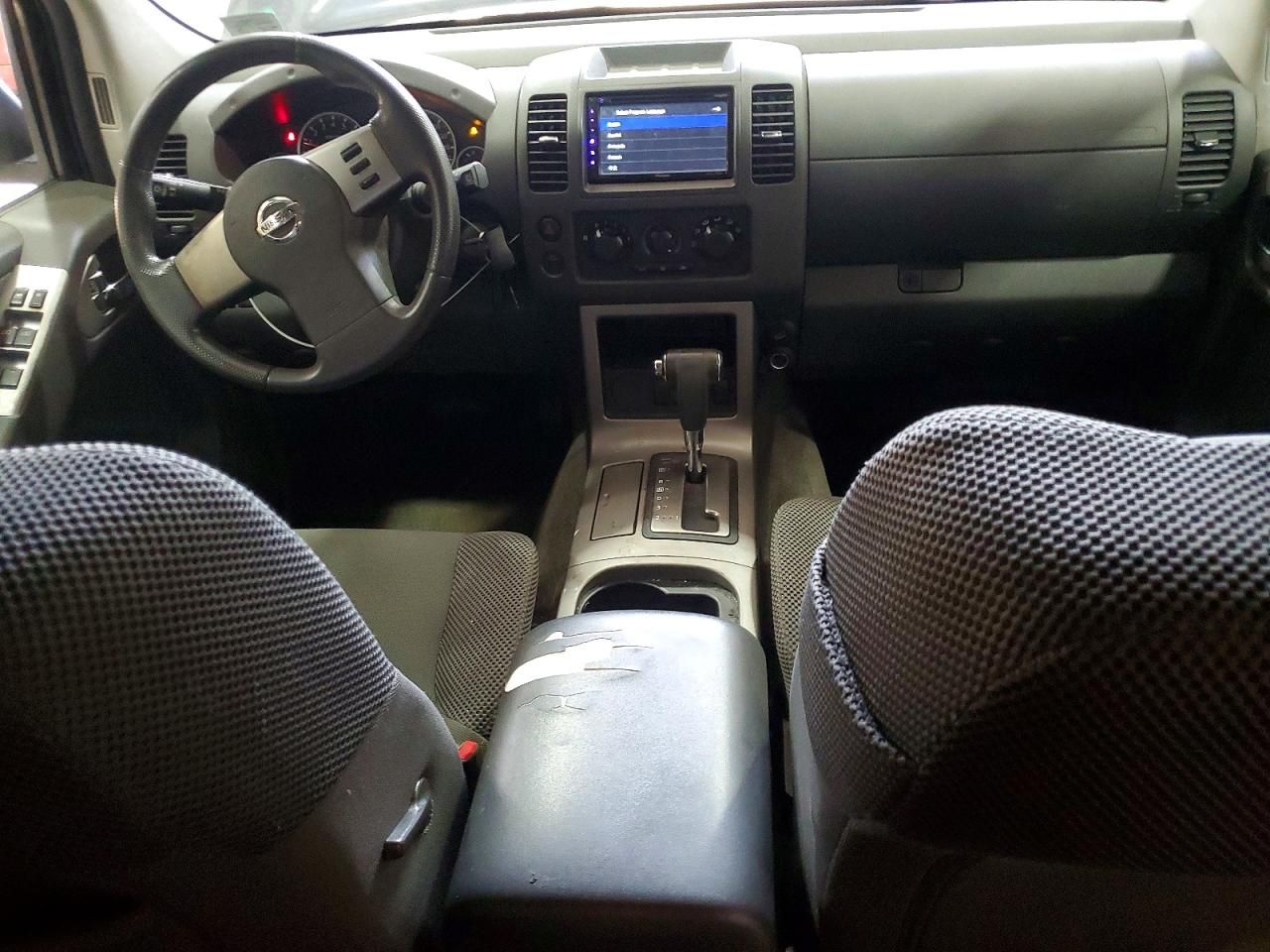 2012 Nissan Pathfinder s