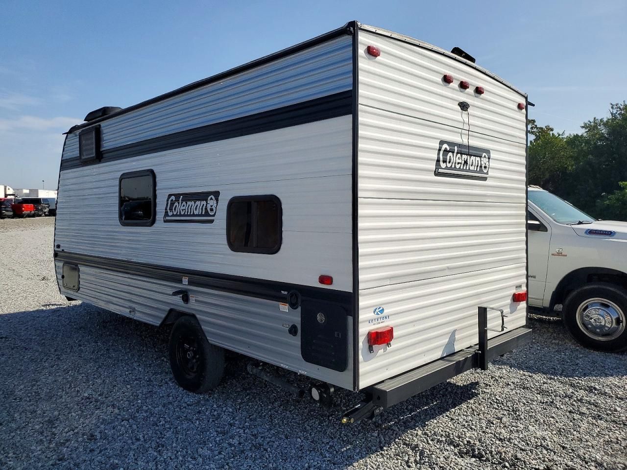2025 Coleman 17b Travel Trailer