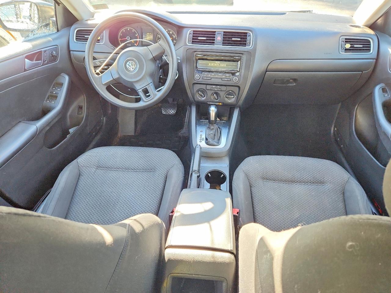 2014 Volkswagen Jetta Base