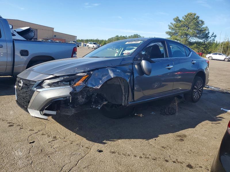 2023 Nissan Altima sv