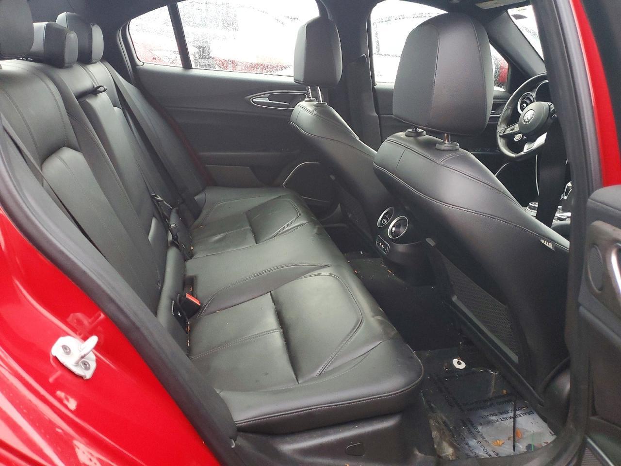 2022 Alfa Romeo Giulia Super