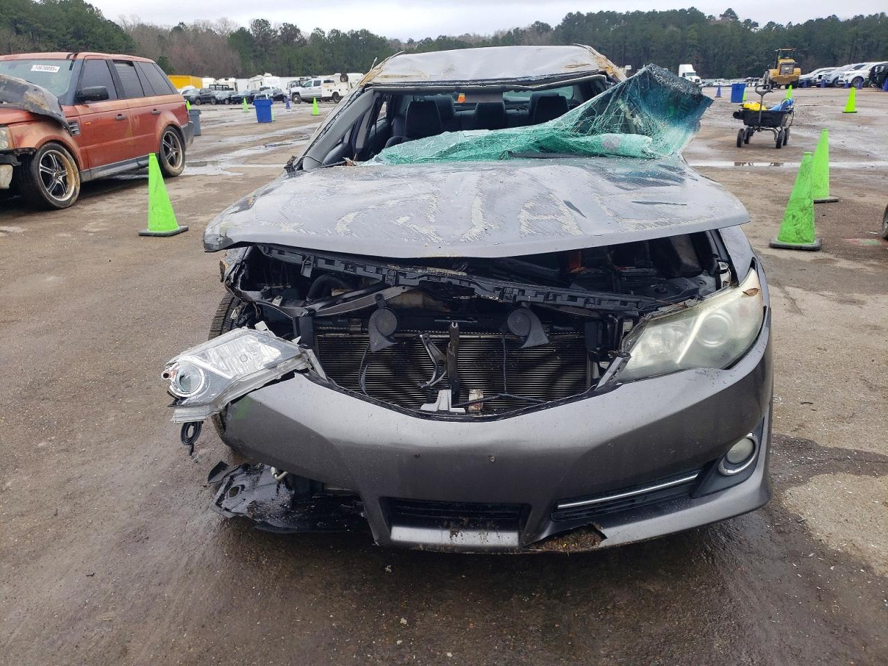 2014 Toyota Camry l