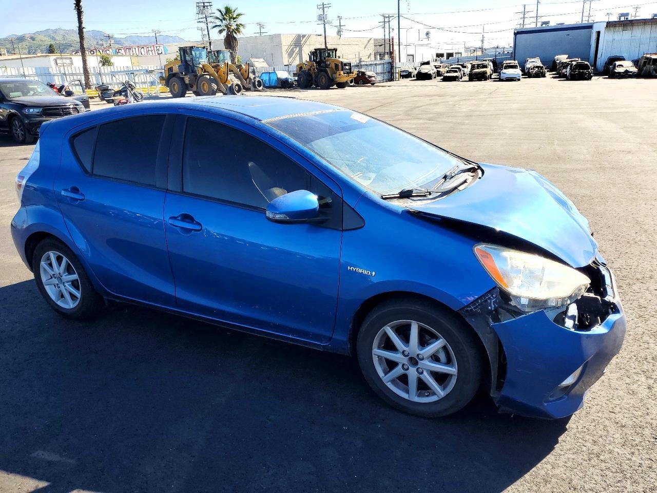 2014 Toyota Prius c Four
