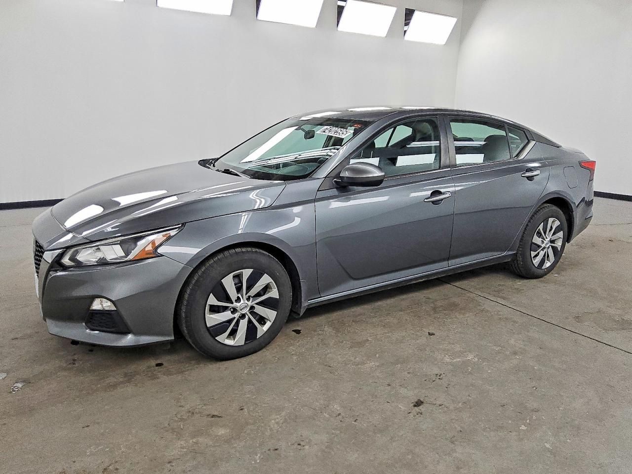 2020 Nissan Altima s