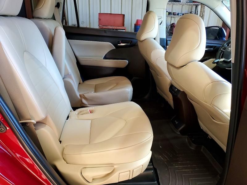 2022 Toyota Highlander xle