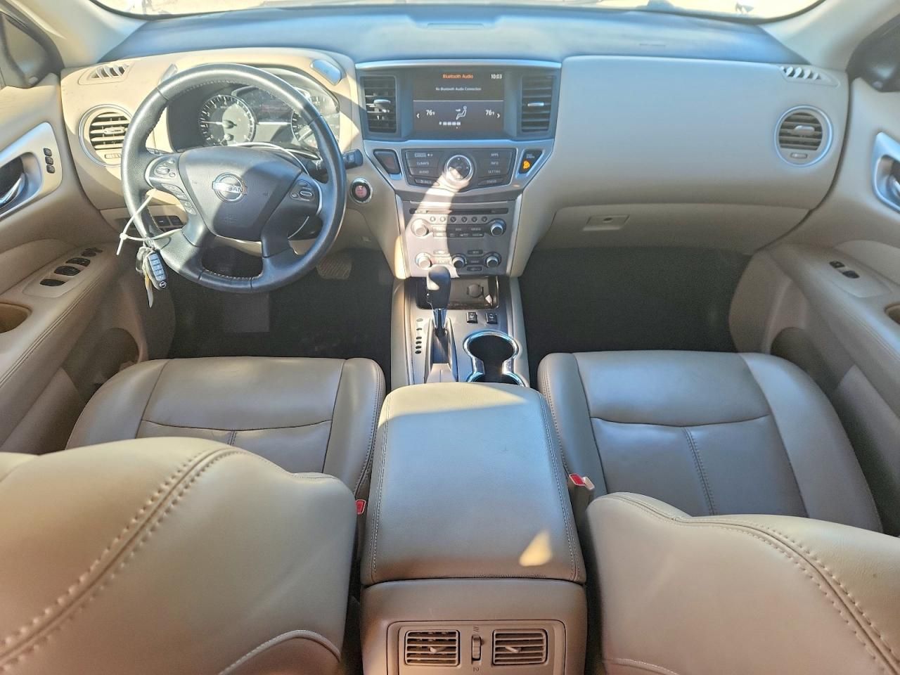 2017 Nissan Pathfinder s