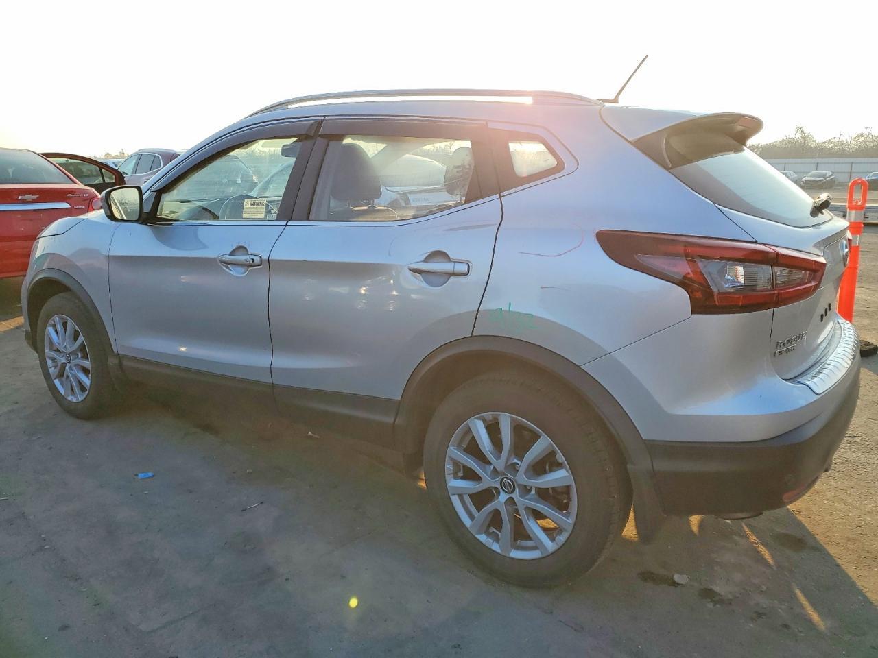 2022 Nissan Rogue Sport sv