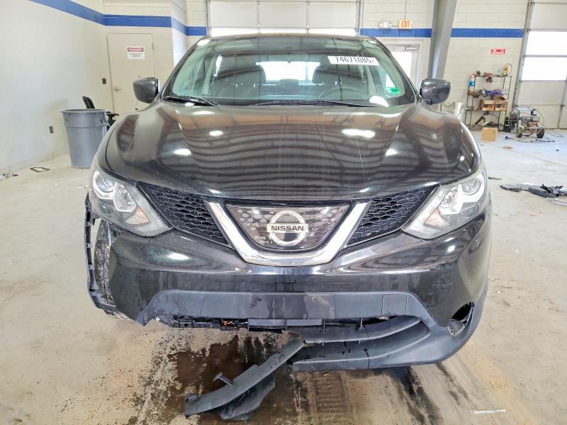 2018 Nissan Rogue Sport s