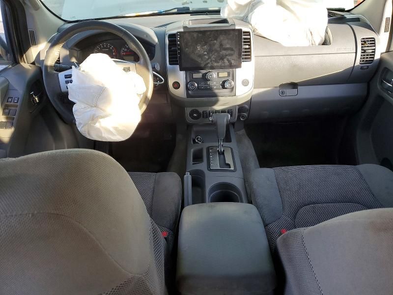 2016 Nissan Frontier sv