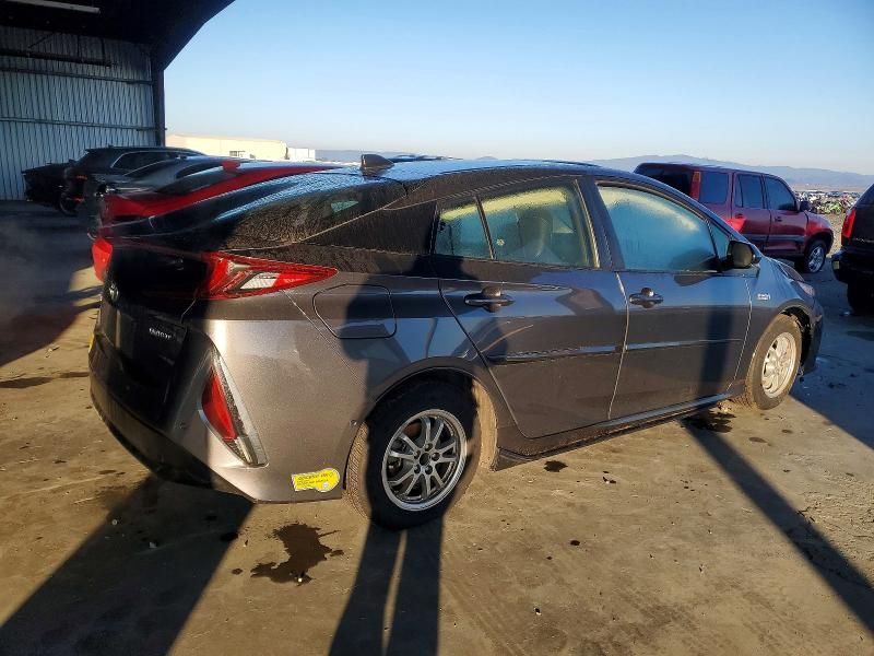 2022 Toyota Prius Prime le