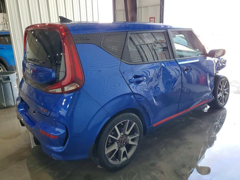 2022 KIA Soul gt Line