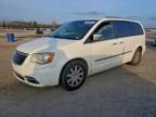 2012 Chrysler Town & Country Touring l