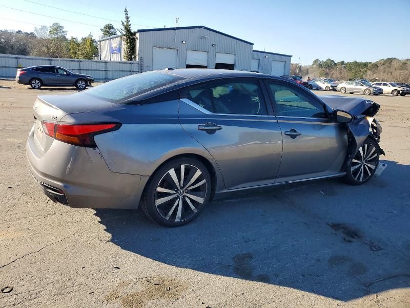 2019 Nissan Altima sr