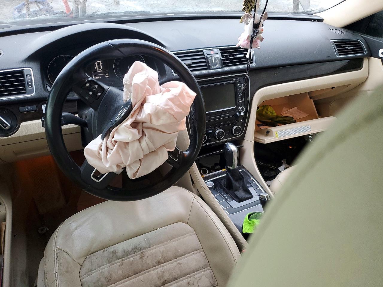 2014 Volkswagen Passat sel