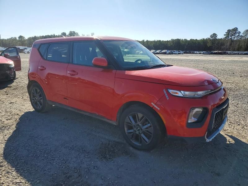 2021 KIA Soul lx