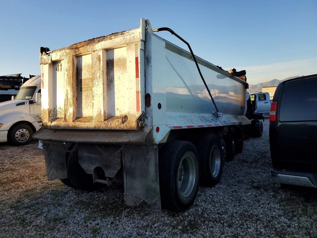 2012 Peterbilt 365 Dump Truck