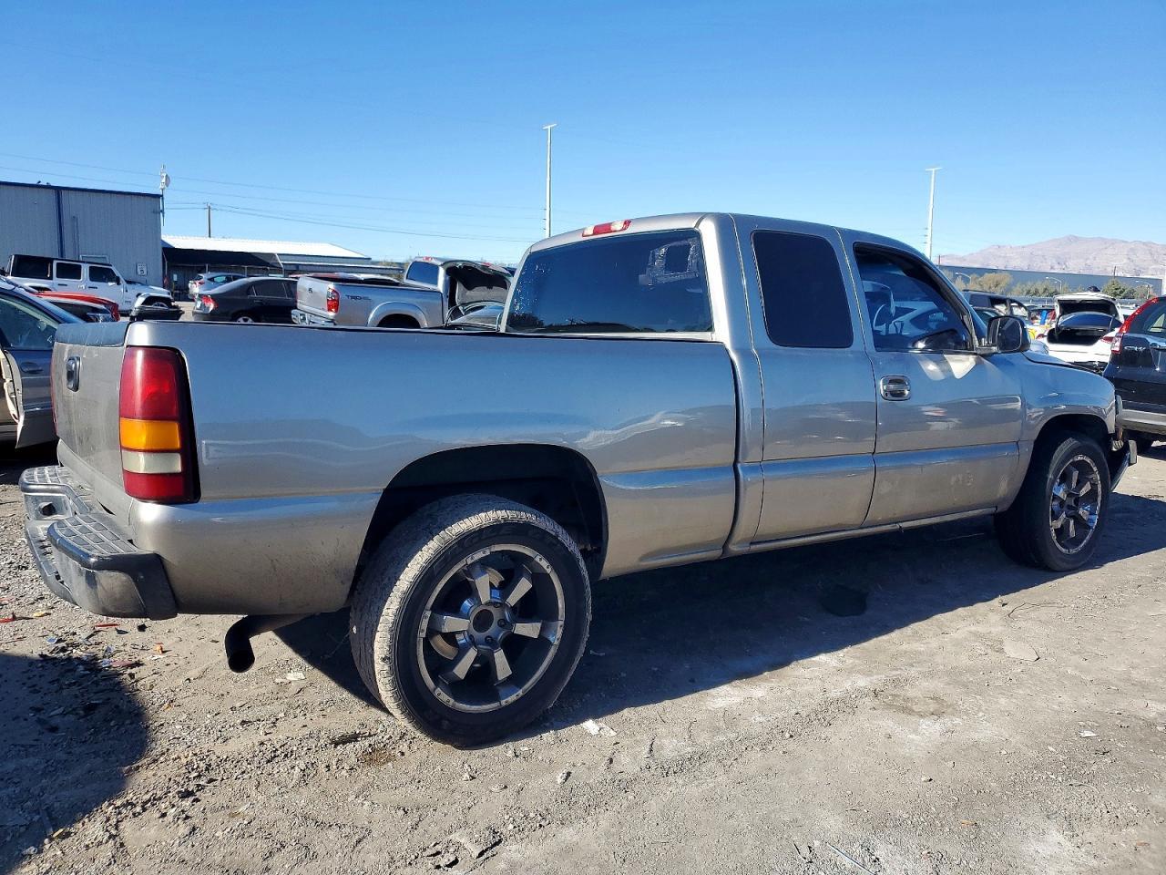 2002 Chevrolet Silverado C1500