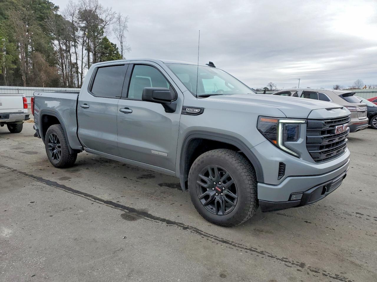 2024 GMC Sierra K1500 Elevation