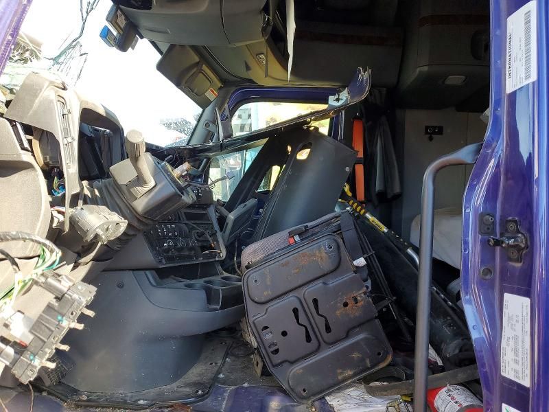 2022 International Lt625 Semi Truck