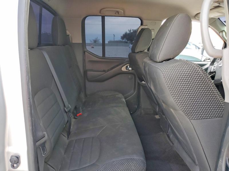 2016 Nissan Frontier S