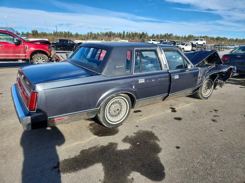 1985 Lincoln Townhouse Town car