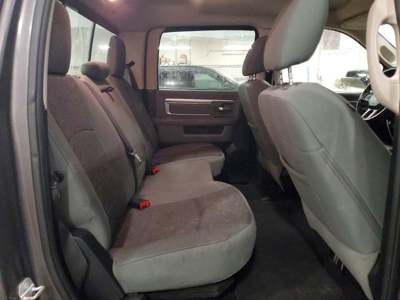 2015 Dodge Ram 1500 slt