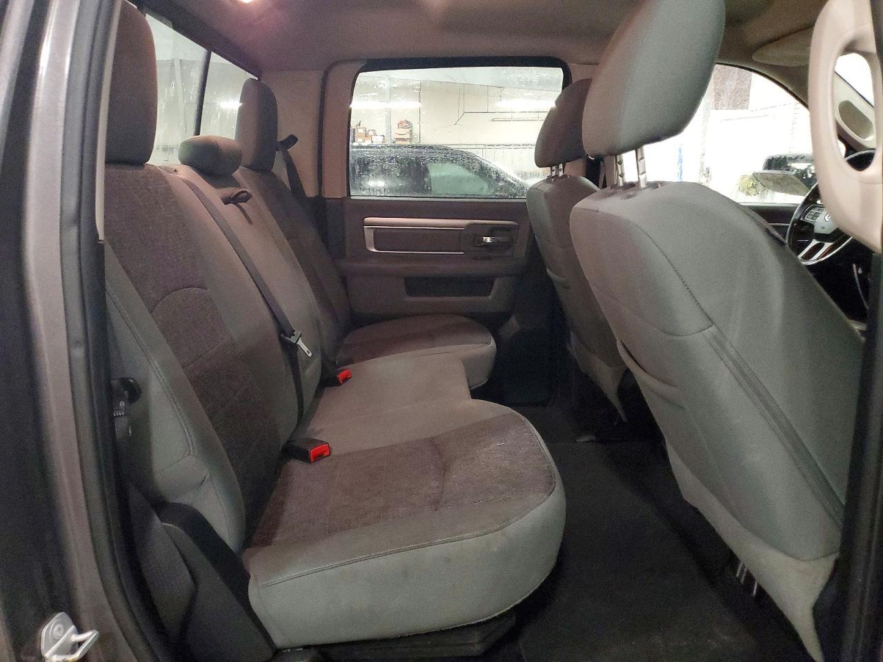 2015 Dodge Ram 1500 slt