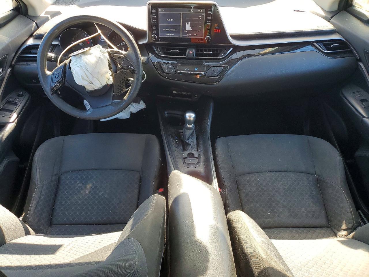 2021 Toyota C-hr le