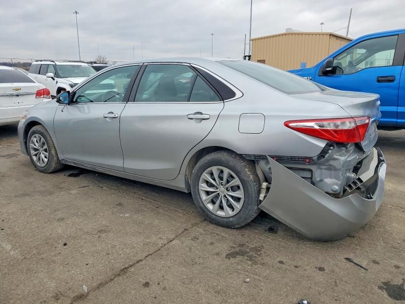 2015 Toyota Camry le
