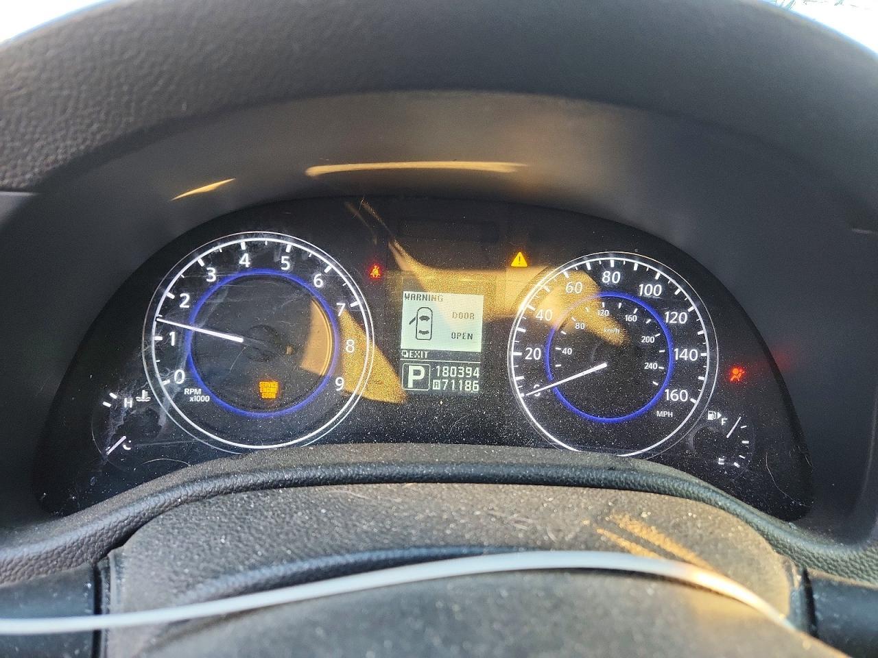 2011 Infiniti G37