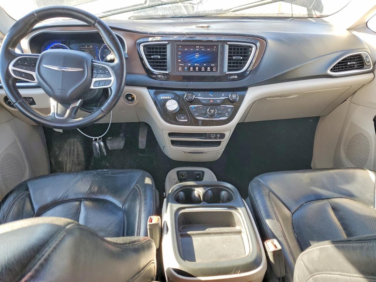2018 Chrysler Pacifica Touring l