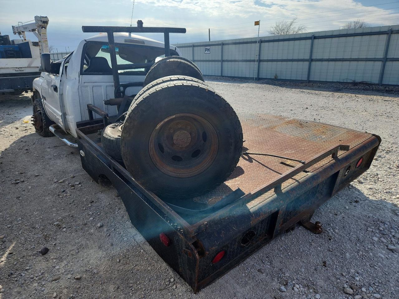 2001 Dodge RAM Flatbed Truck