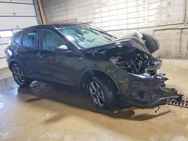 2025 Ford Escape st Line