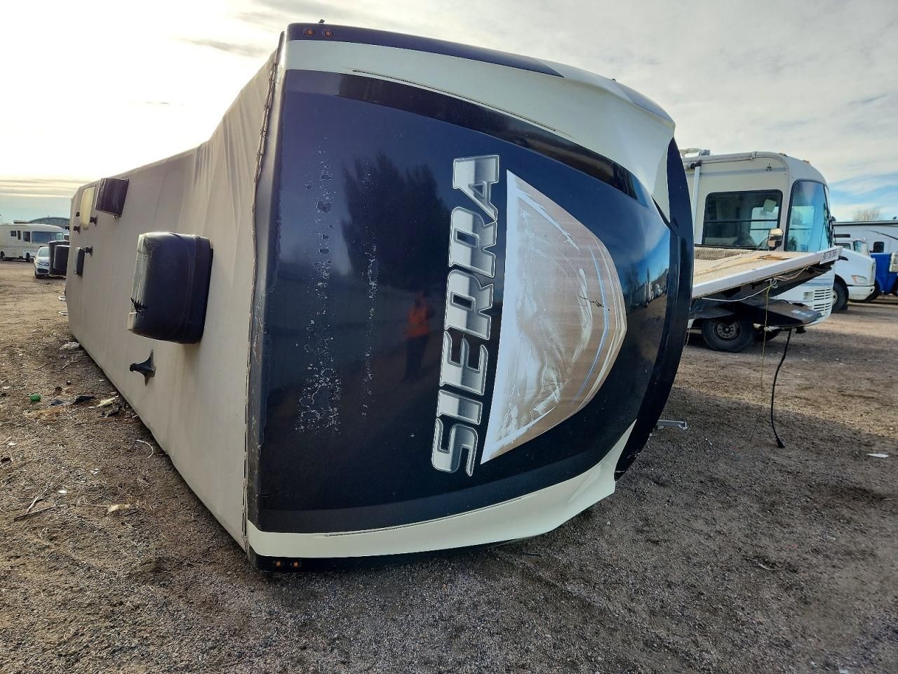 2018 Wildwood 2018 Foresriver Sierra 379