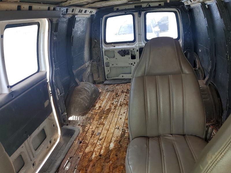 2003 Chevrolet Express G2500