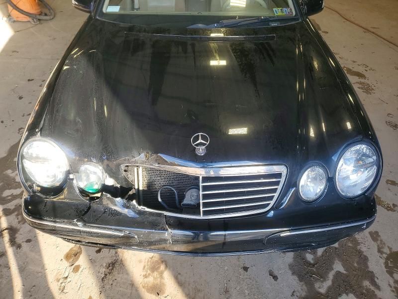 2002 Mercedes-Benz E 320