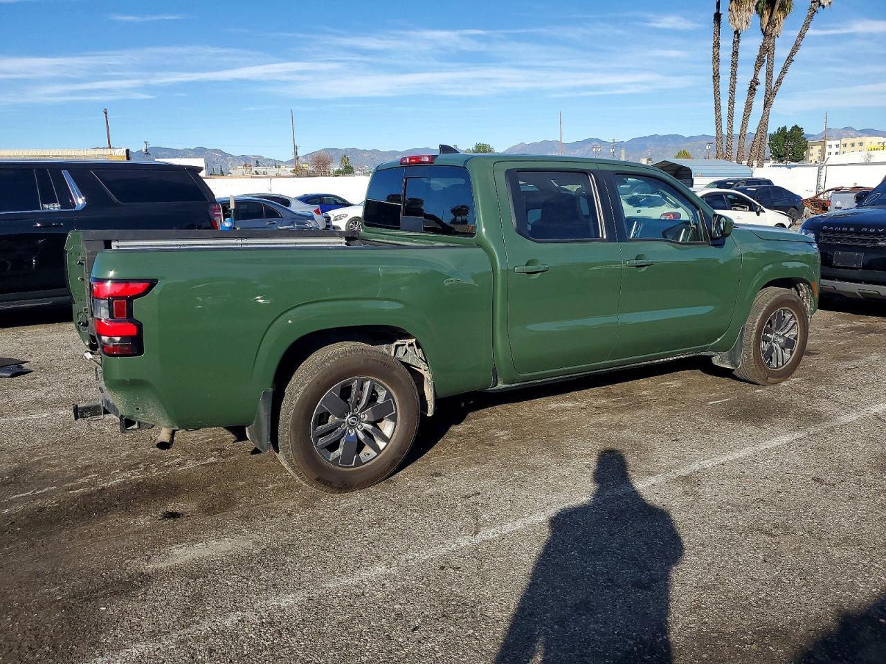 2025 Nissan Frontier sv