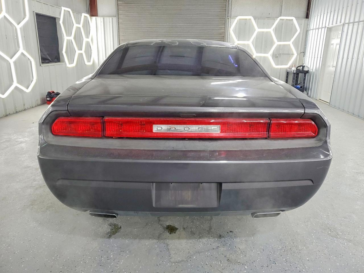 2013 Dodge Challenger sxt