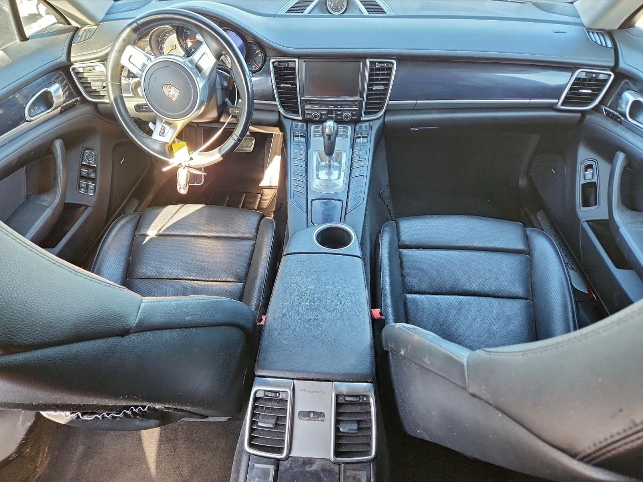 2015 Porsche Panamera 2