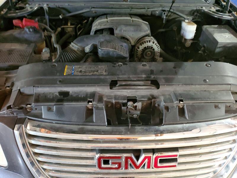 2010 GMC Yukon xl K1500 slt