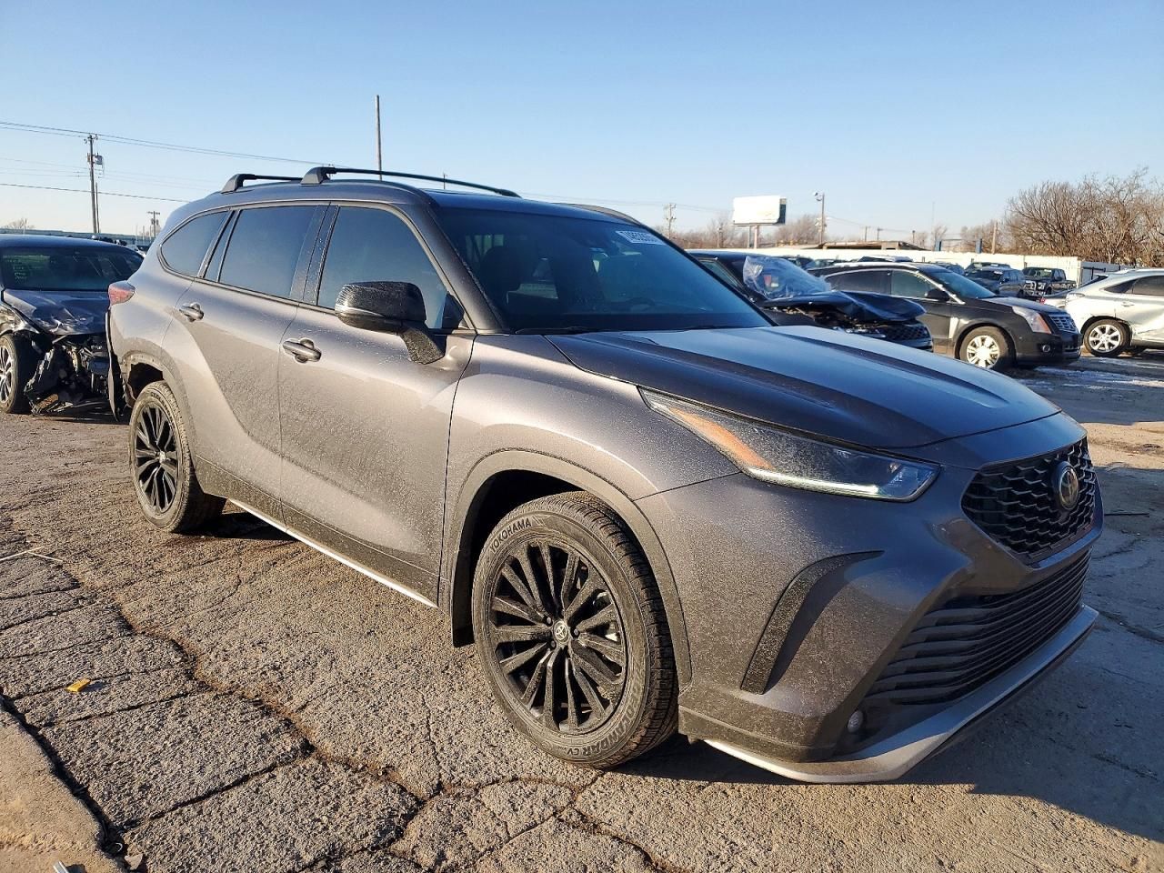 2024 Toyota Highlander le