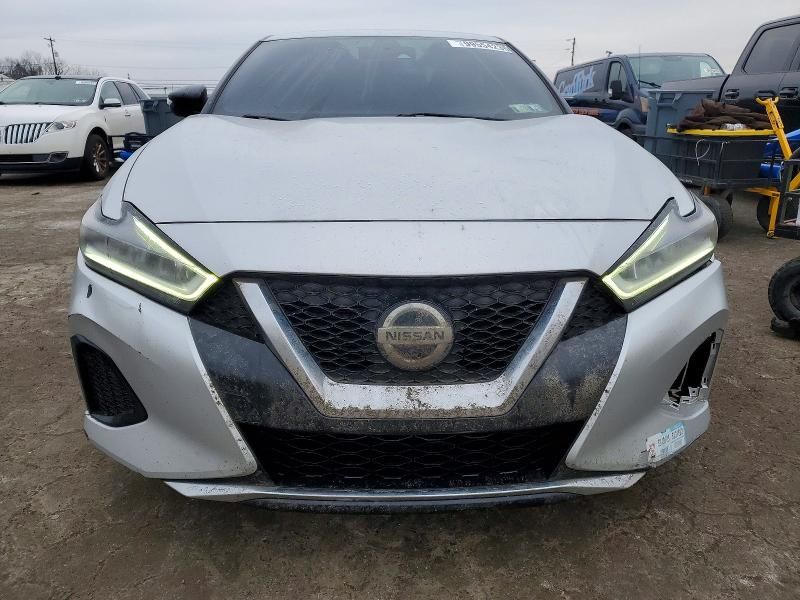 2020 Nissan Maxima sv