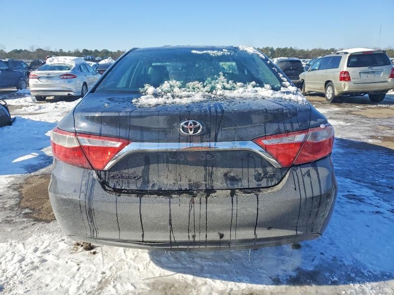 2015 Toyota Camry le