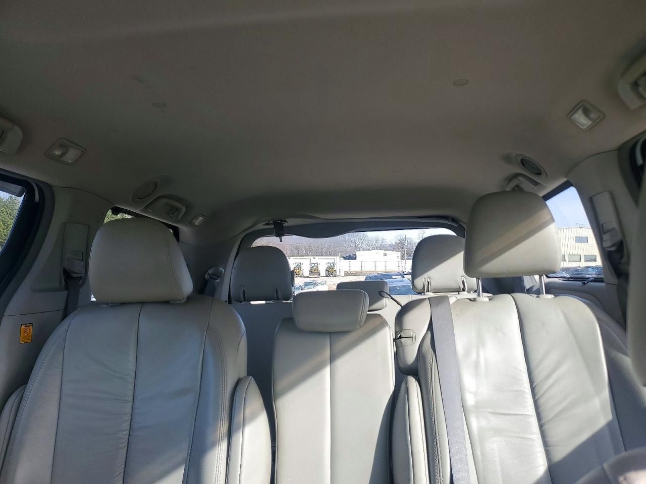 2011 Toyota Sienna xle