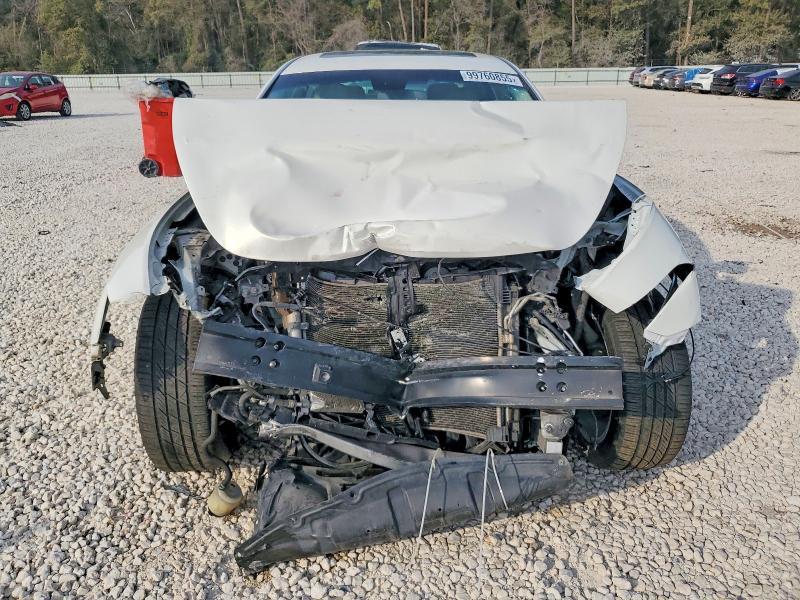 2015 Infiniti Q70 3.7