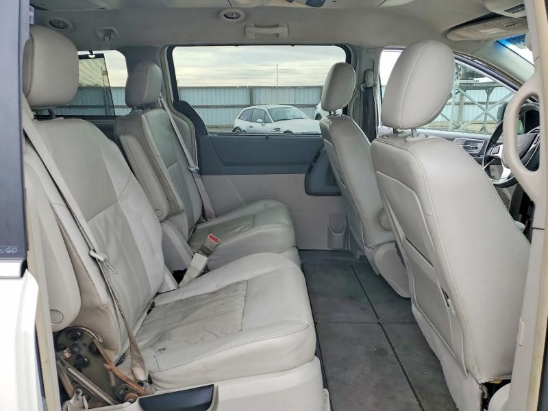 2008 Chrysler Town & Country Touring